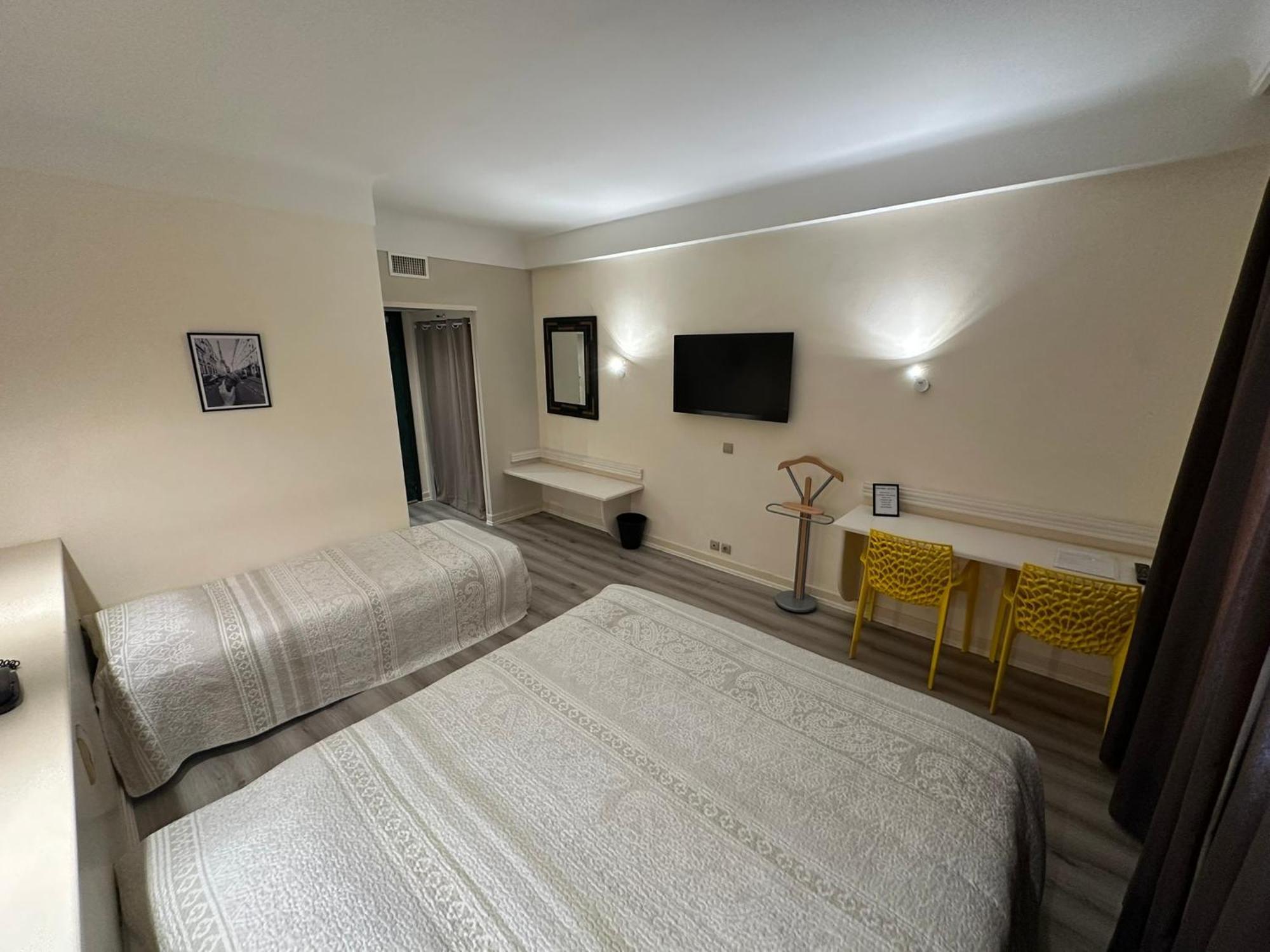 Hotel Chiffre Albi Luaran gambar